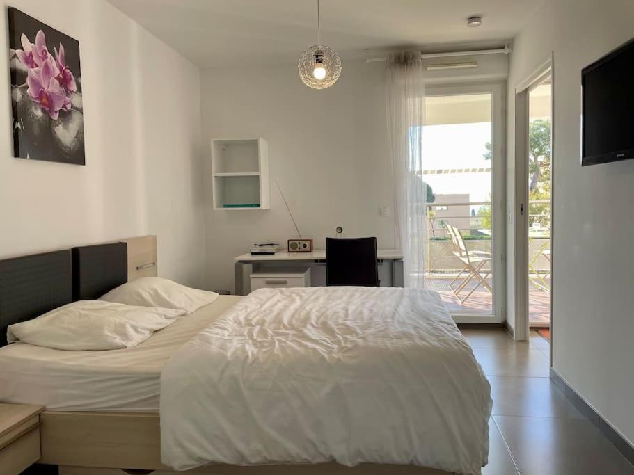 17 - Appartement Neuf, Parking Terrasse Et Jolie Vue Bandol Exteriér fotografie